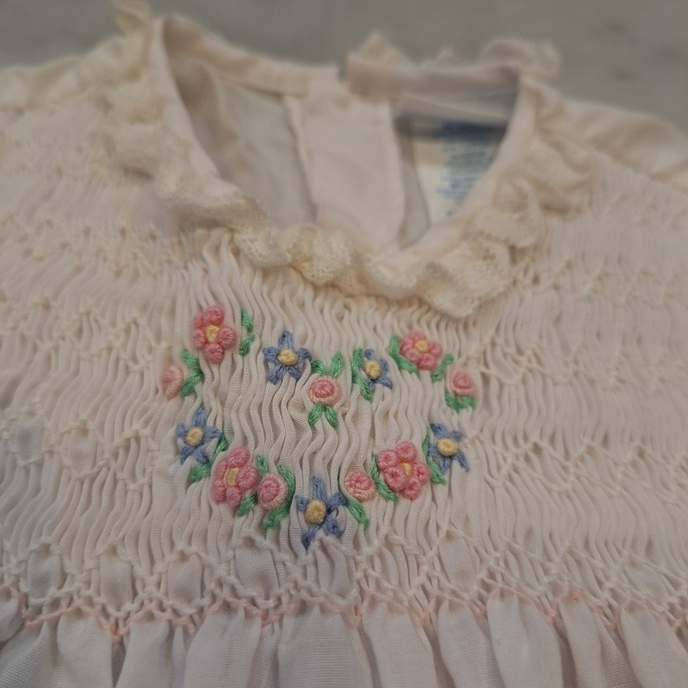 Vintage Rosey‎ Kids Smocked Dress Baby Girl 9M Ivory Floral Embroidery Heirloom